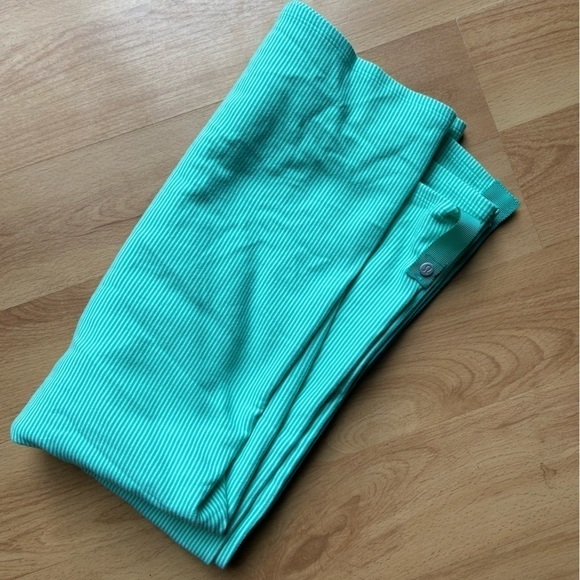 Retired Lululemon Vinyasa Scarf - Picture 8 of 14